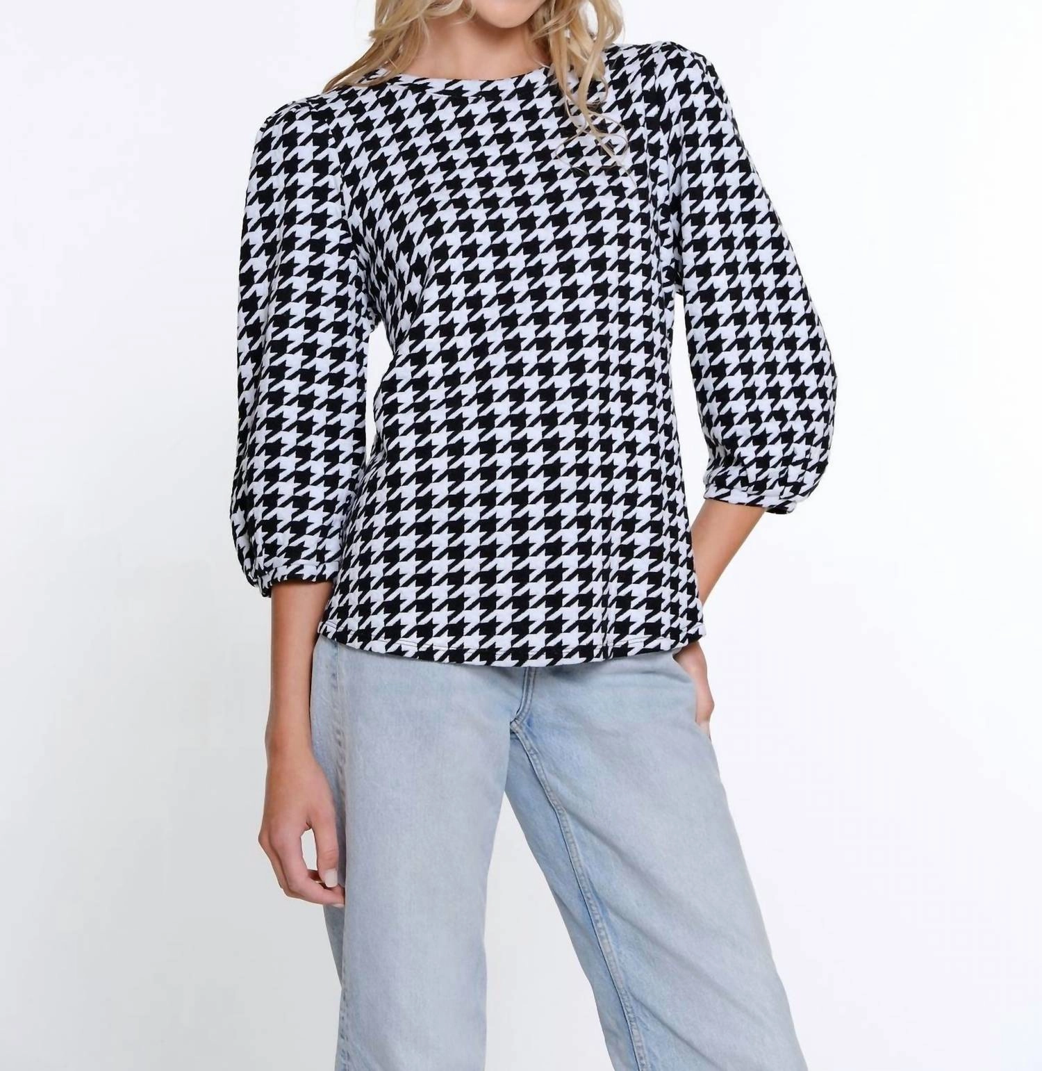 3/4 Sleeve Scoop Neck Top In White