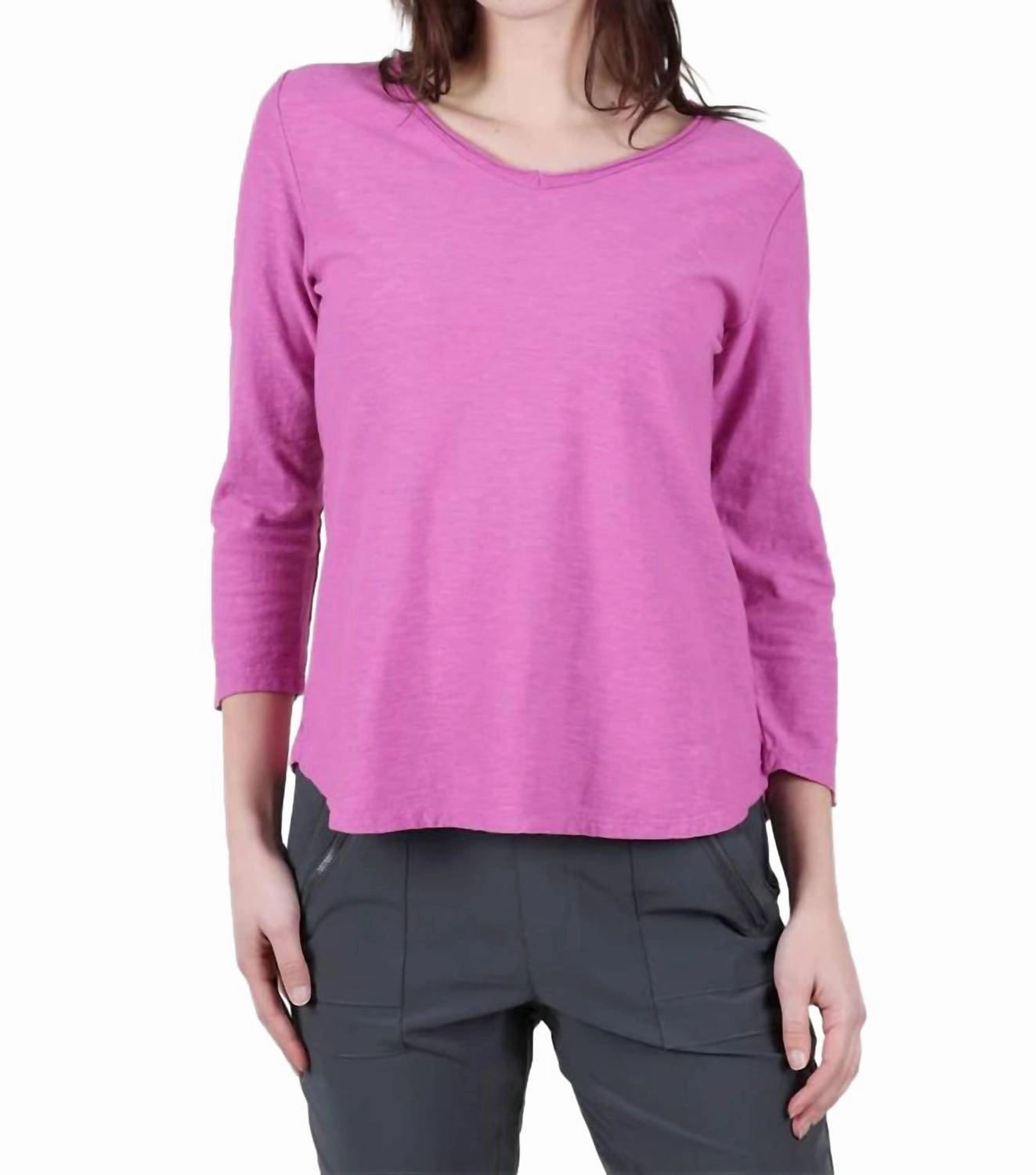 3/4-Sleeve V-Tee In Cosmo
