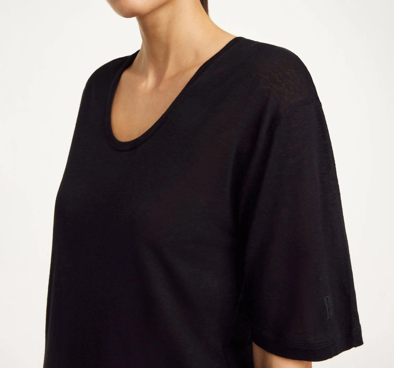 Amaringa T-Shirt In Black