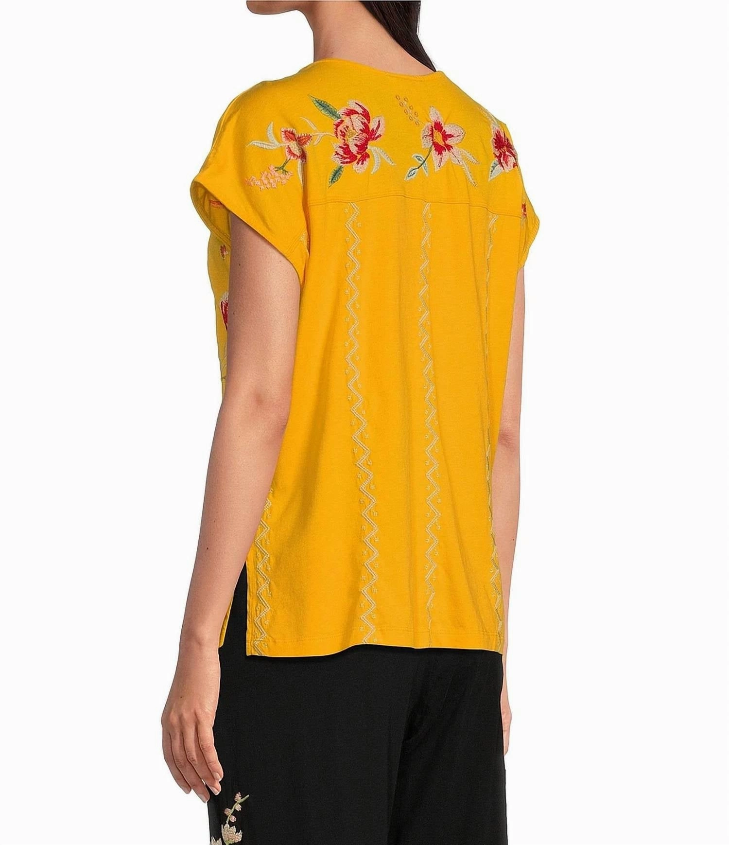 Andrean Paneled Knit Tee In Golden Pineapple