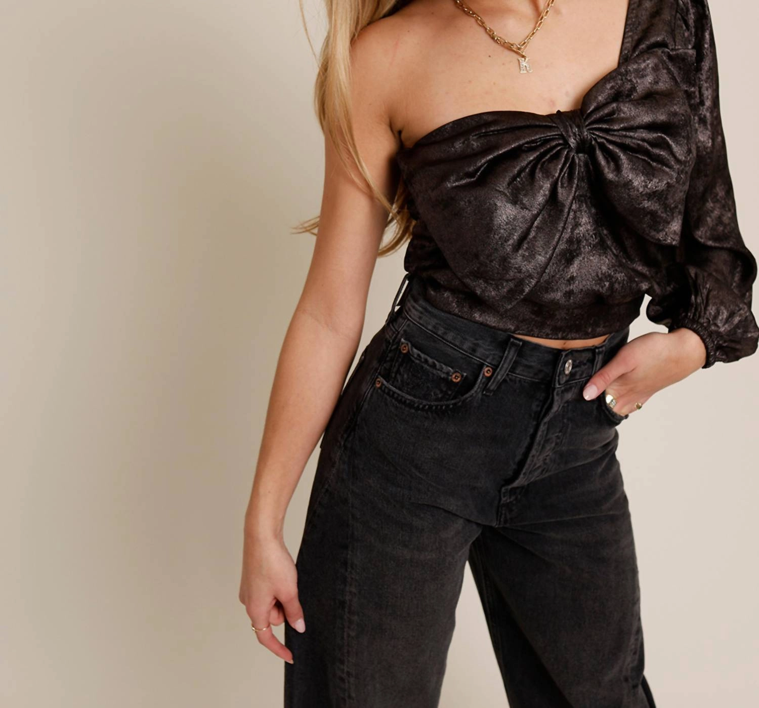 Big Bow Energy Top In Black
