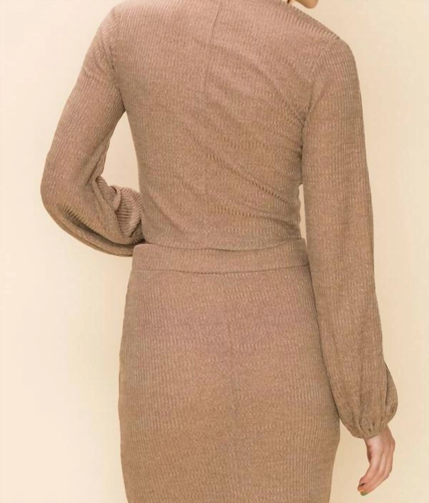 Bishop Ribbed Top In Brown