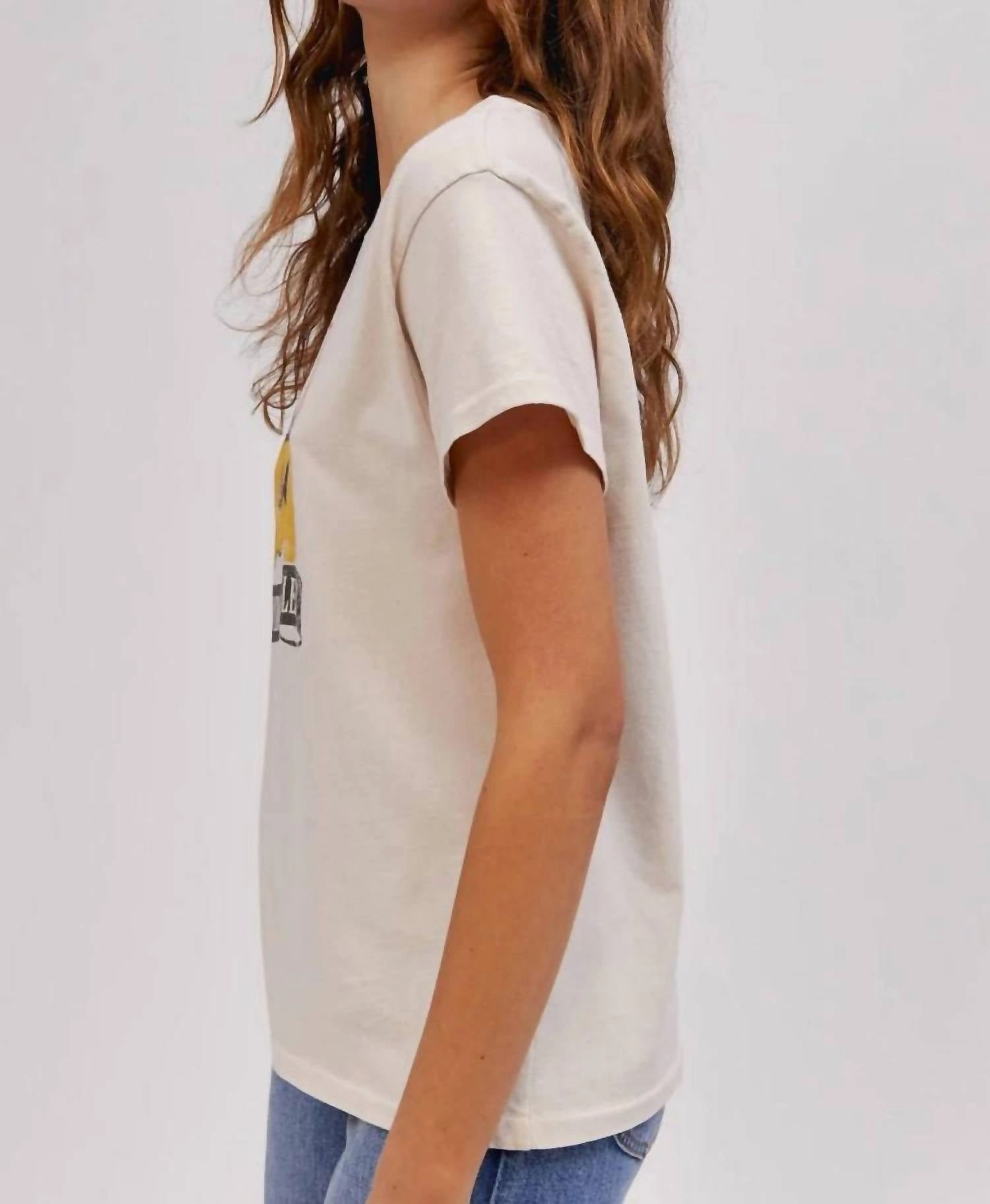 Bucking Bronco Tour Tee Top In Dirty White