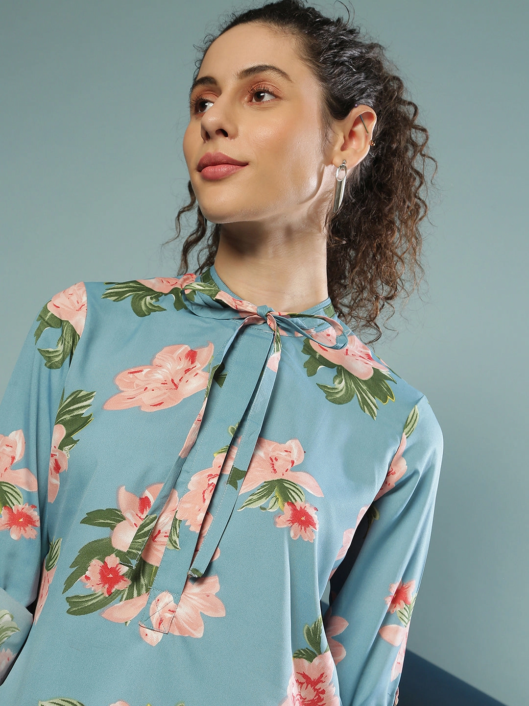 Campus Sutra Women Stylish Floral Design Casual Top