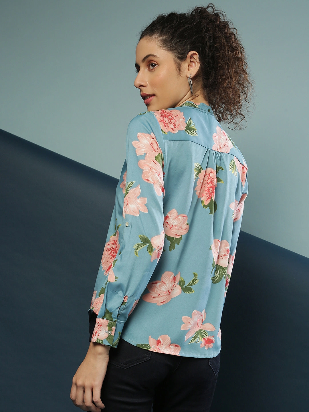 Campus Sutra Women Stylish Floral Design Casual Top