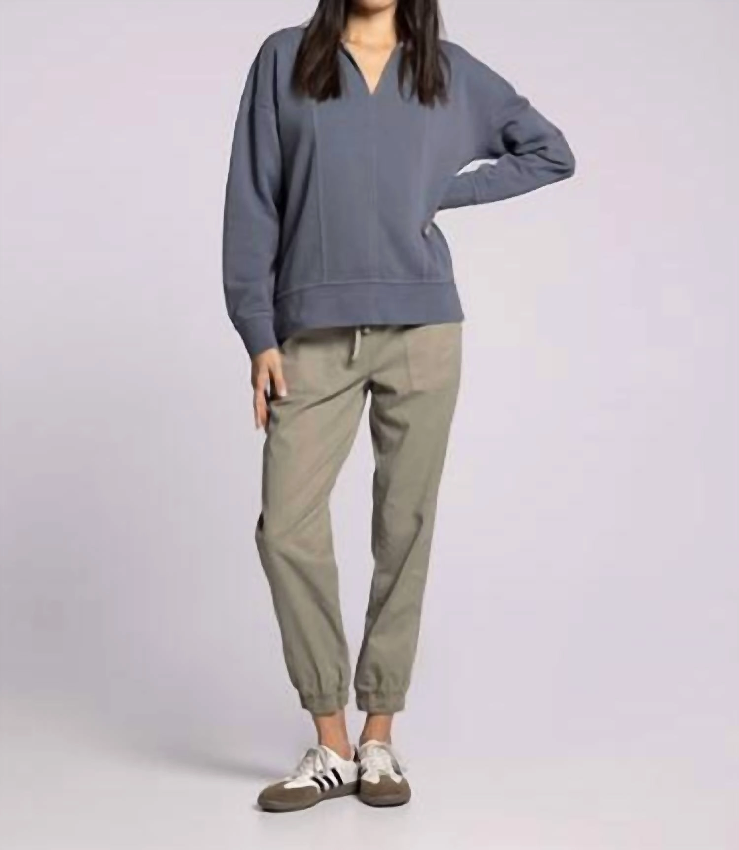 Capri Sweatshirt In Charcoal