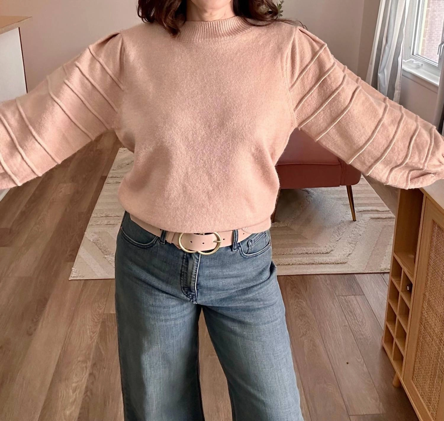 Crew Neck Textured Puff Sleeve Knitted Sweater In Carnation