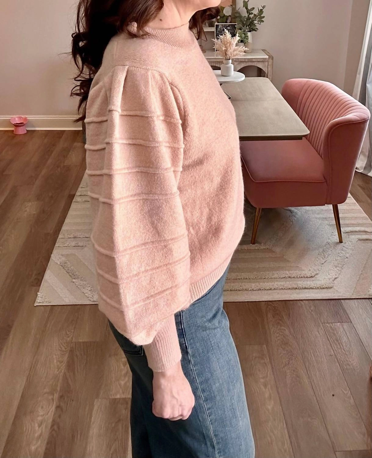 Crew Neck Textured Puff Sleeve Knitted Sweater In Carnation