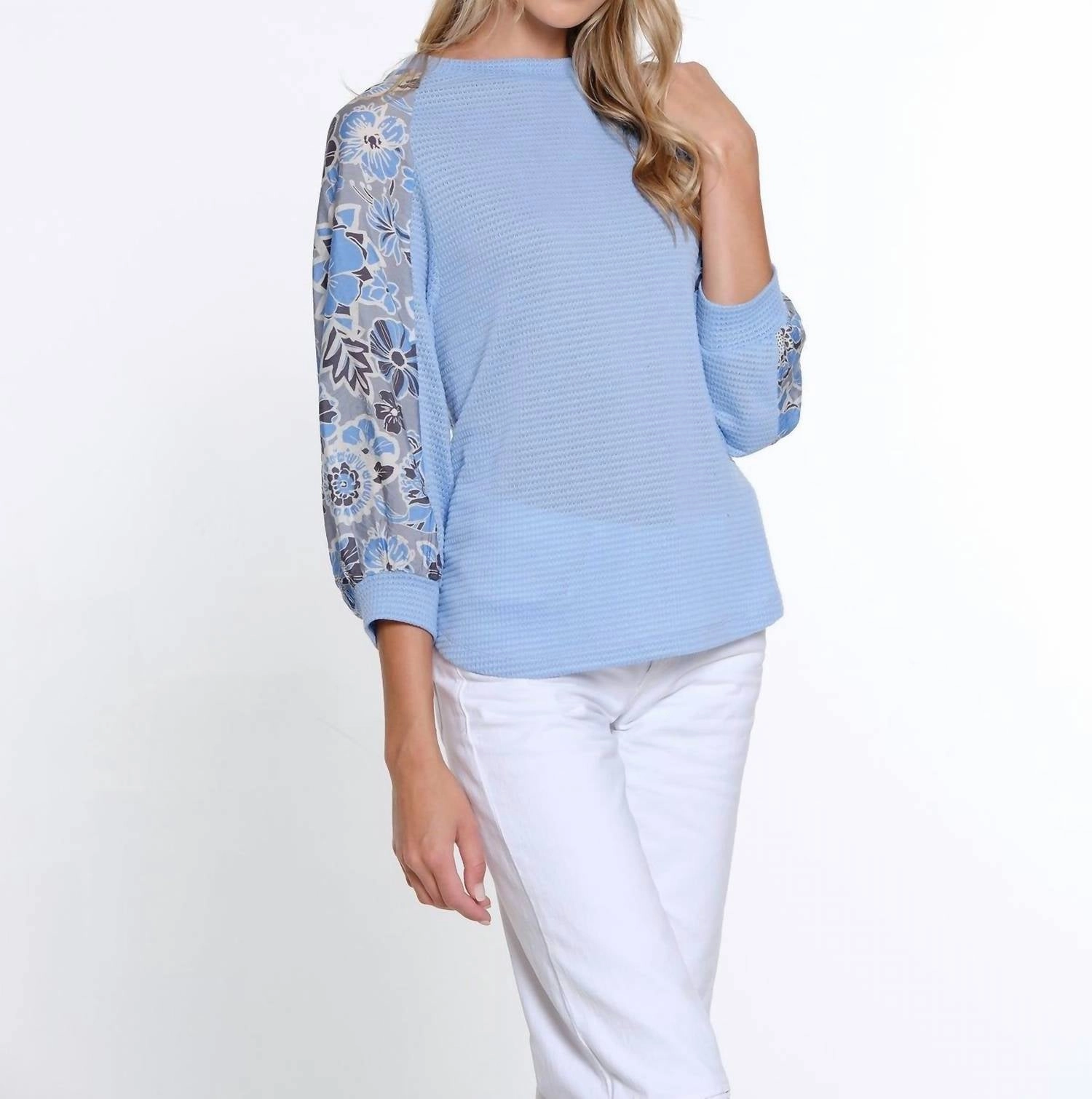 Cuffed Raglan 3/4 Sleeve Scoop Neck Top In Cornflower