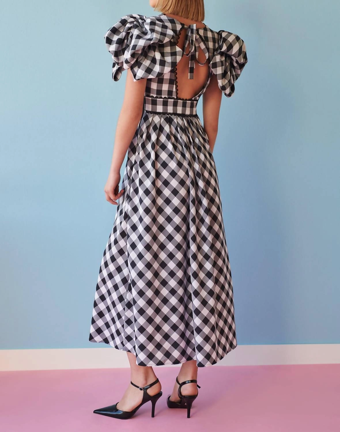 Curazi Midi Dress In Black