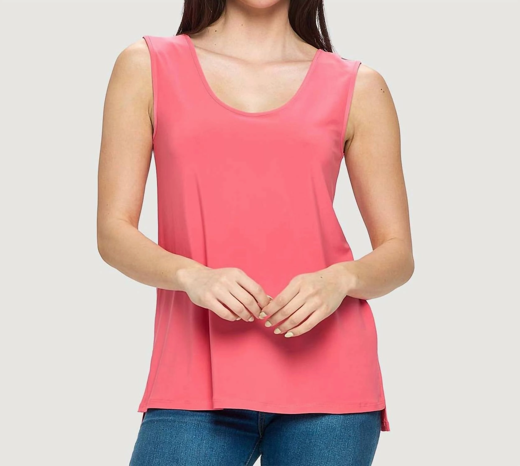 Cut And Sew Scoop Neck V Back Tank Top In Coral