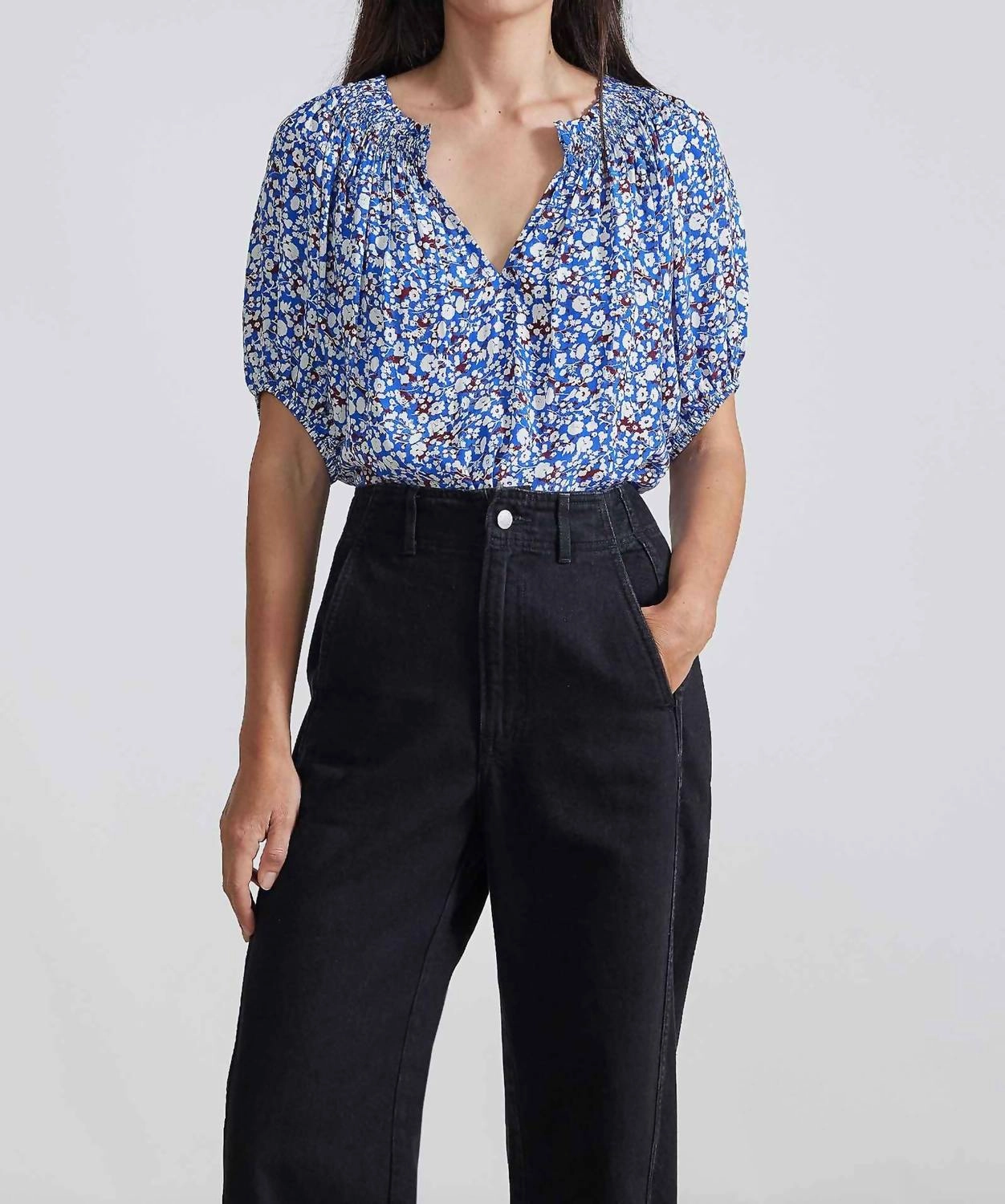 Esparta Short Sleeve Top In Piet Floral Blue