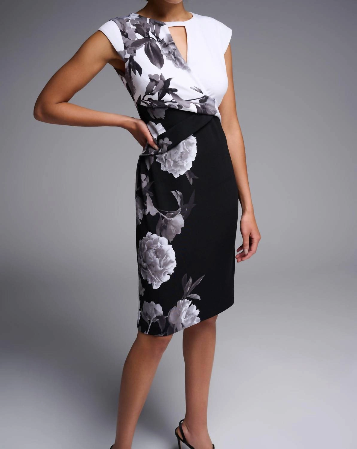 Floral Sheath Dress In Black And White