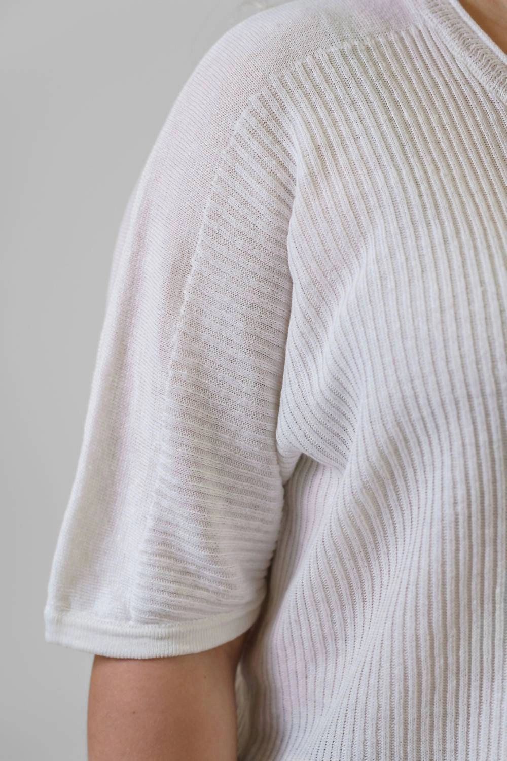 Linen Short Sleeve Top - Plus In White