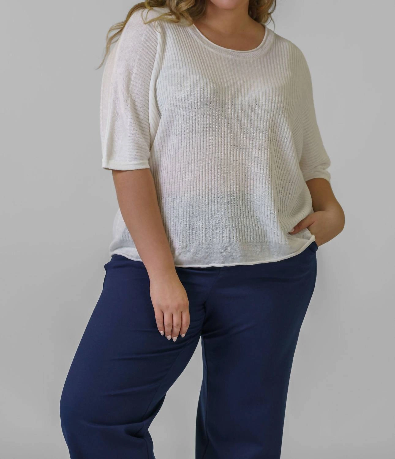 Linen Short Sleeve Top - Plus In White