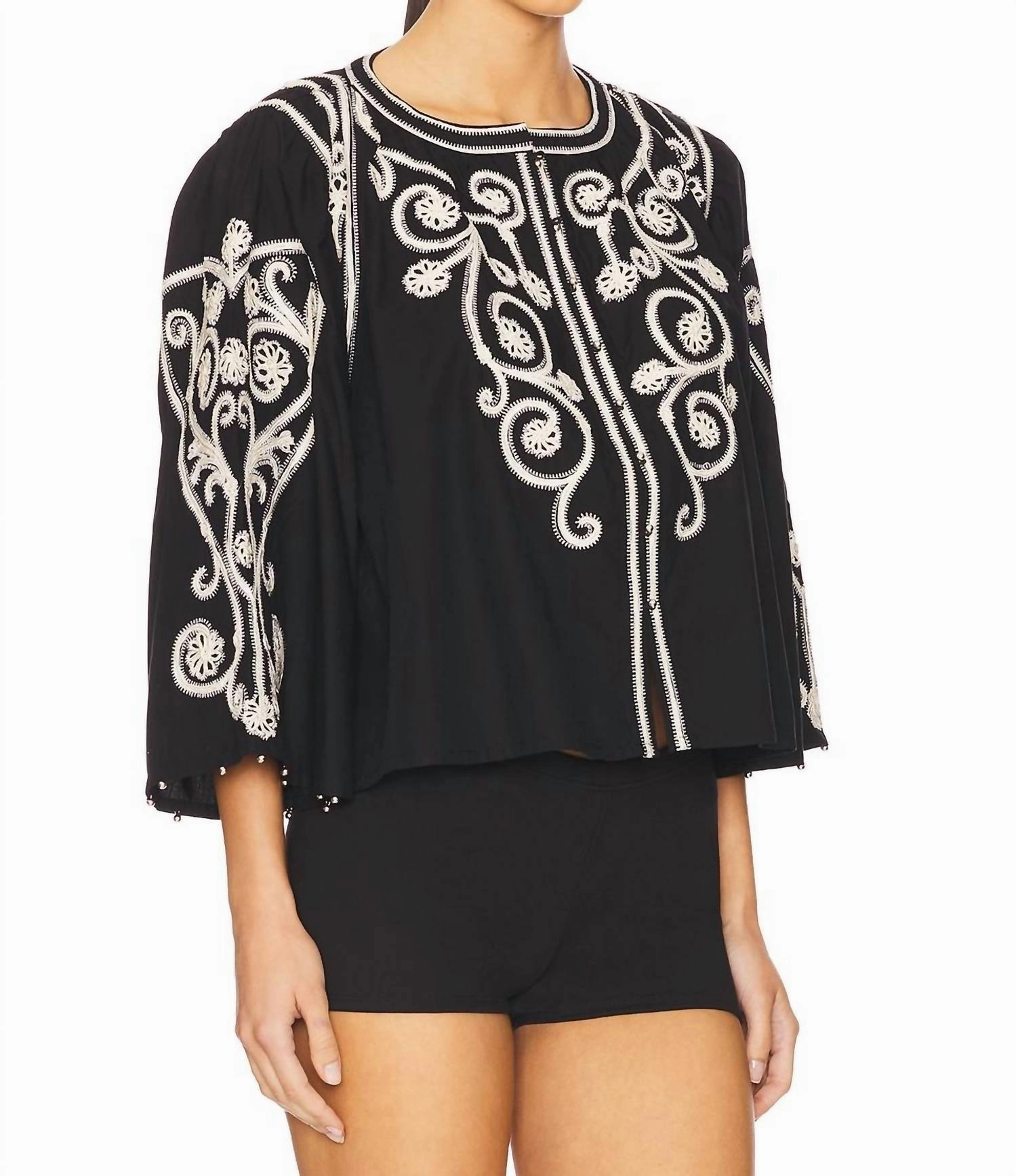 Neely Round Neck Three Quarter Sleeve Top In Onyx Black