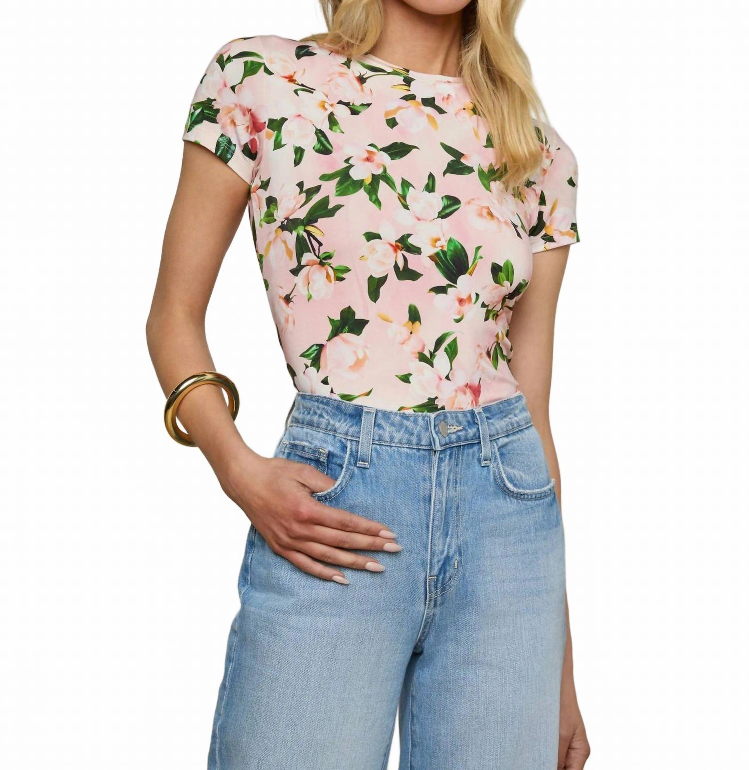 Ressi Short Sleeve Rose Print Tee In Magnolia