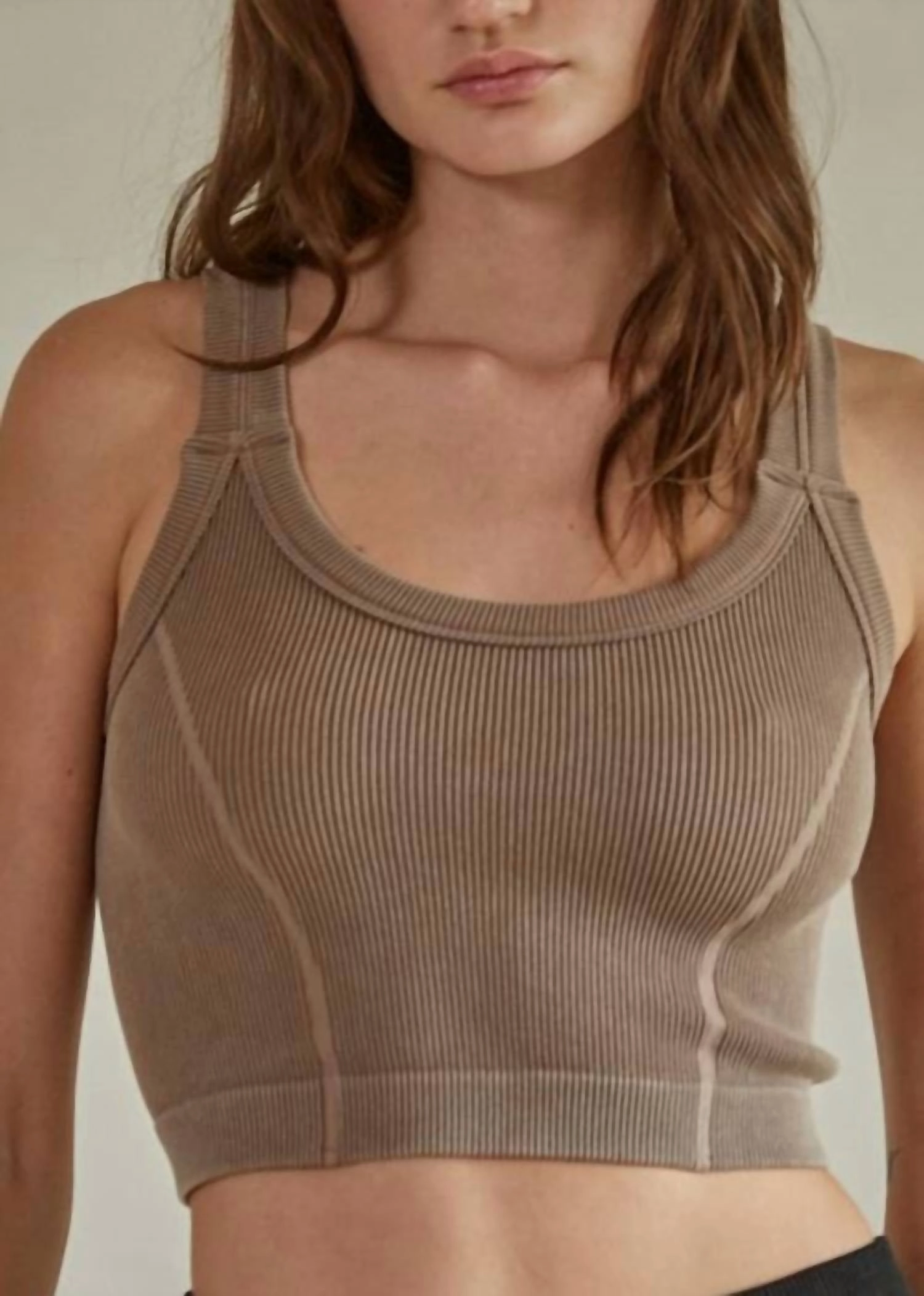 Seamless Crop Tank In Mocha