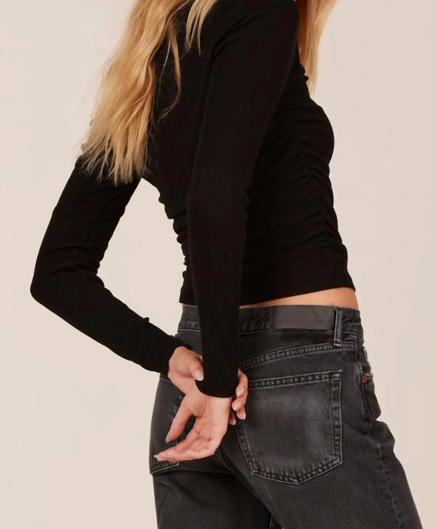 Side Shirred Crewneck Long Sleeve Tee In Black