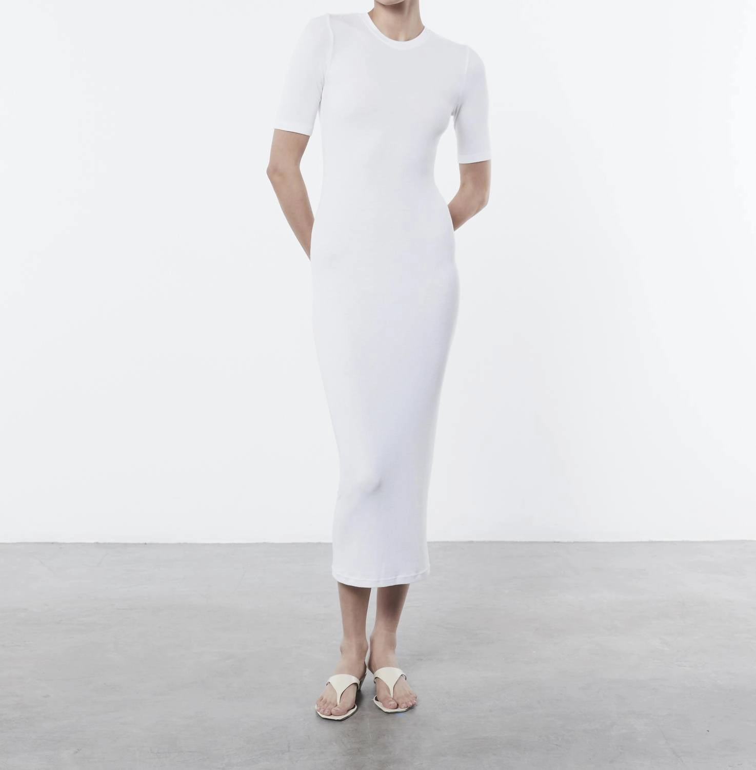 Silk Rib Half Sleeve Midi Dress In White
