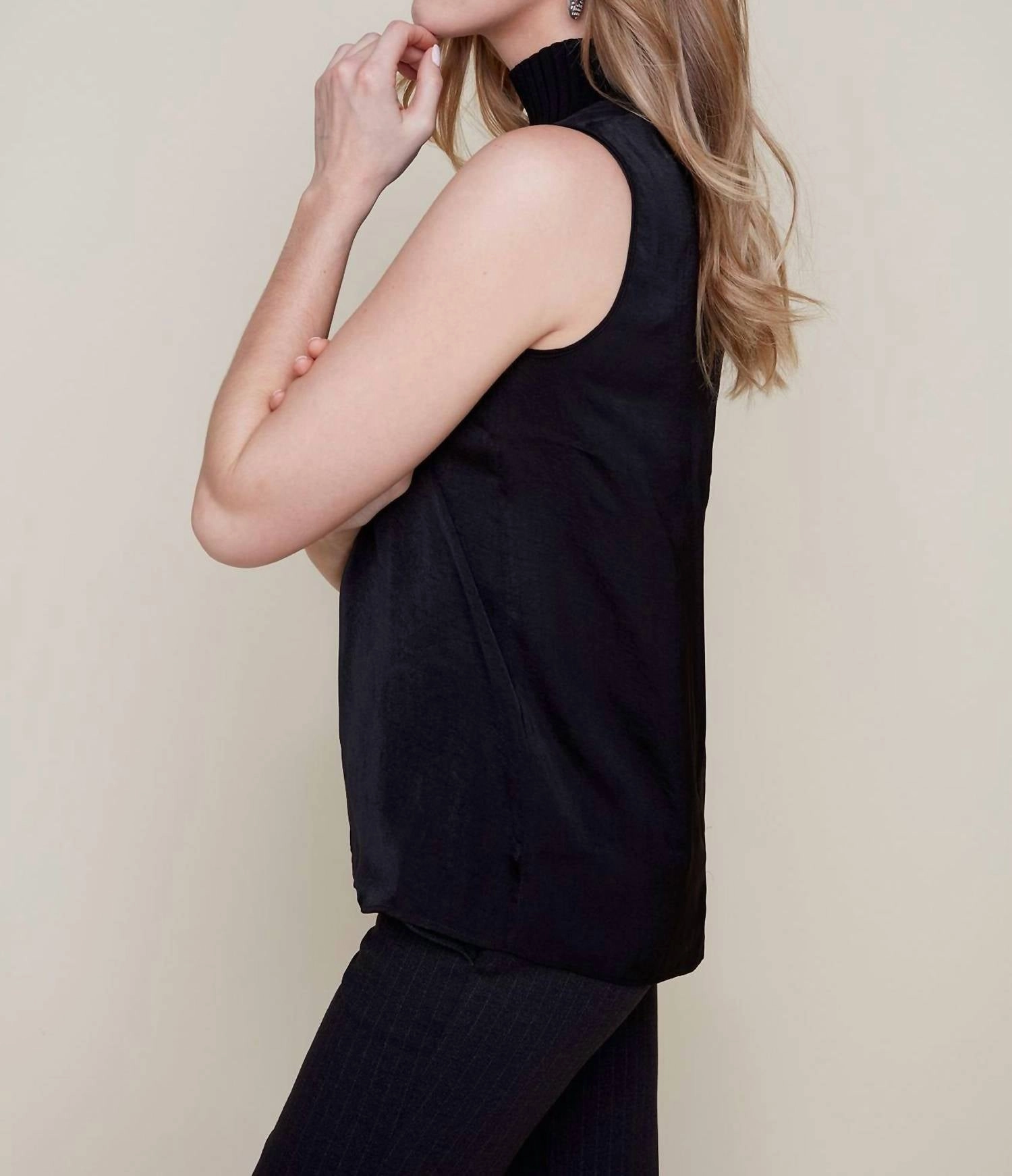 Sleeveless Blouse In Black
