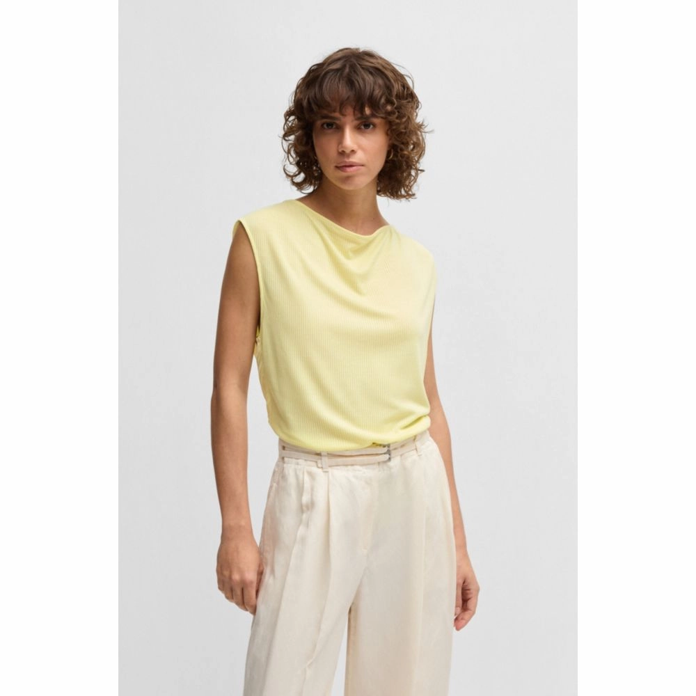 Sleeveless T-shirt with ribbed front