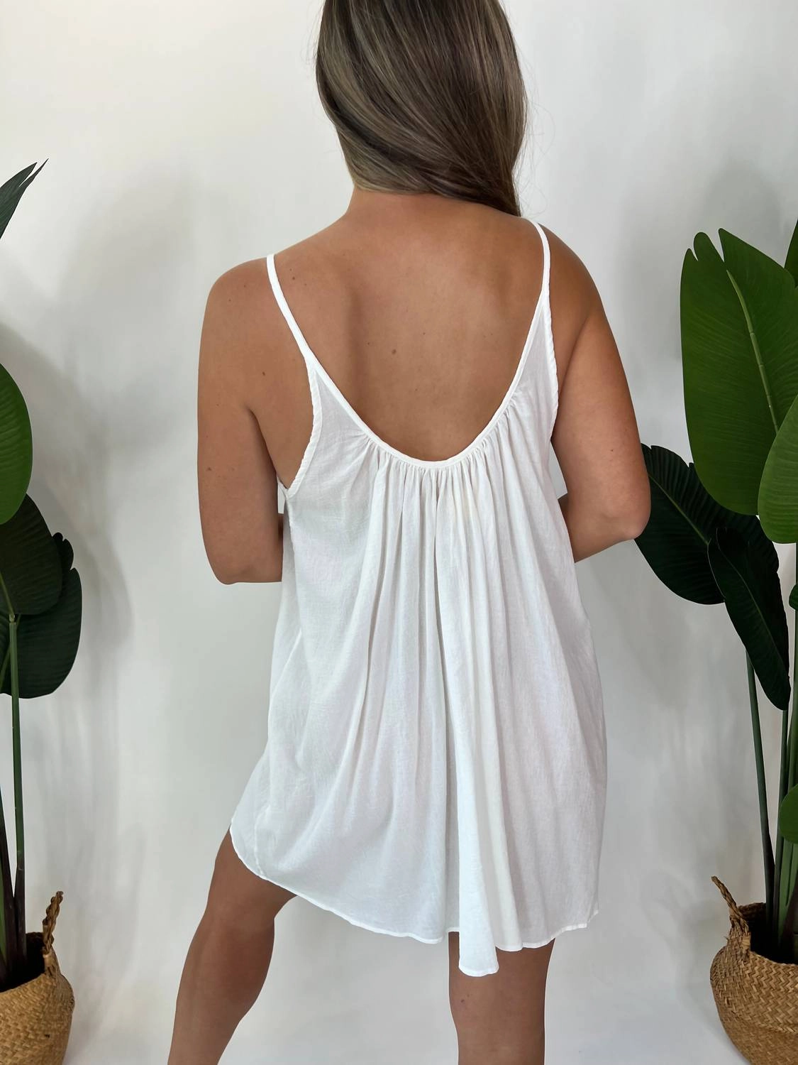 St Barts Low Back Mini In White