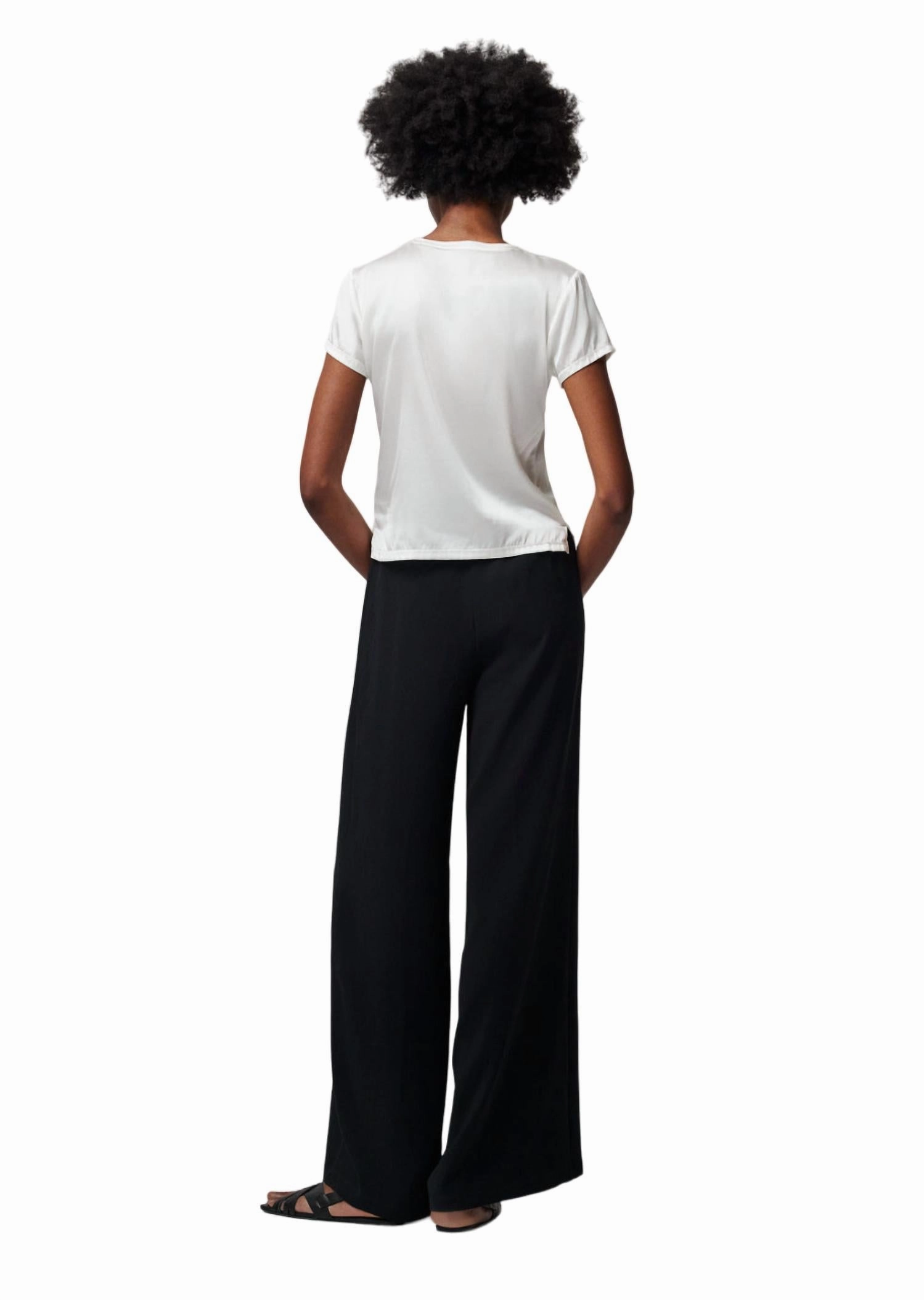 Stretch Satin Short Sleeve Tee Top In White