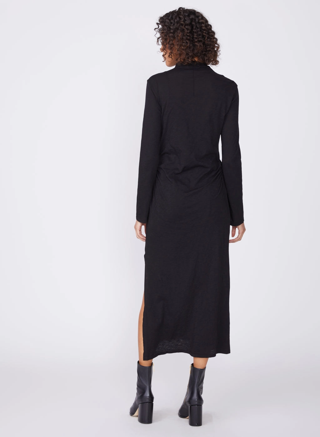 Supima Slub Long Sleeve Shirred Dress in Black