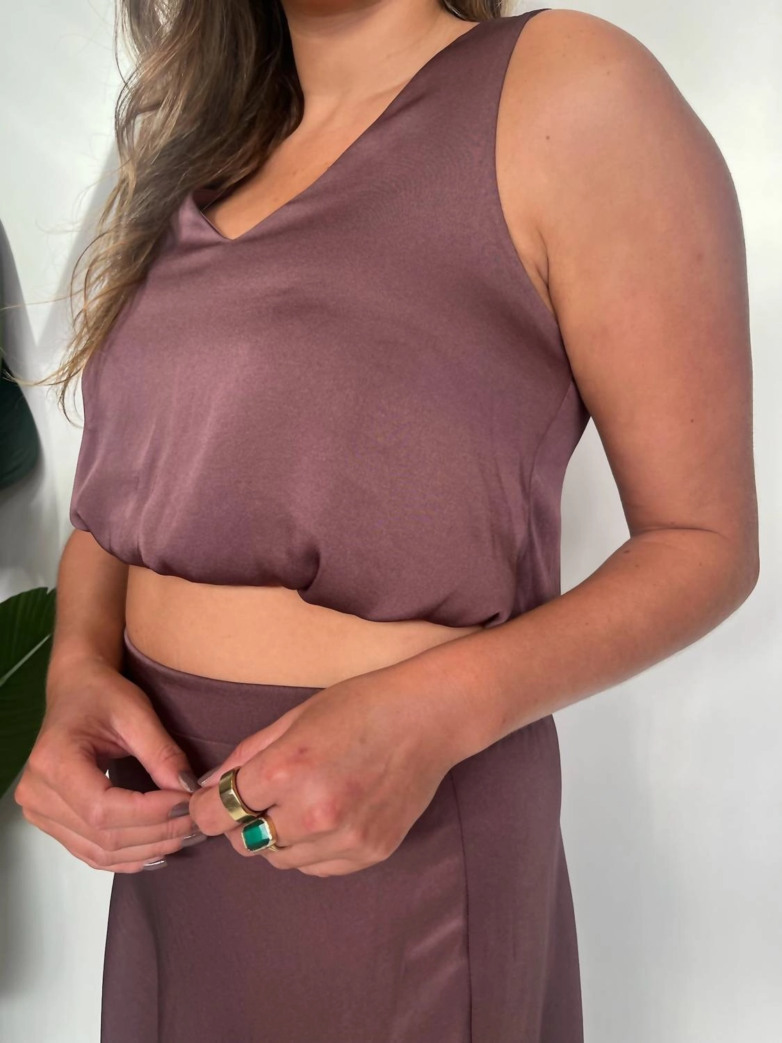 V-Neck Washed Satin Bubble Hem Top In Mocha