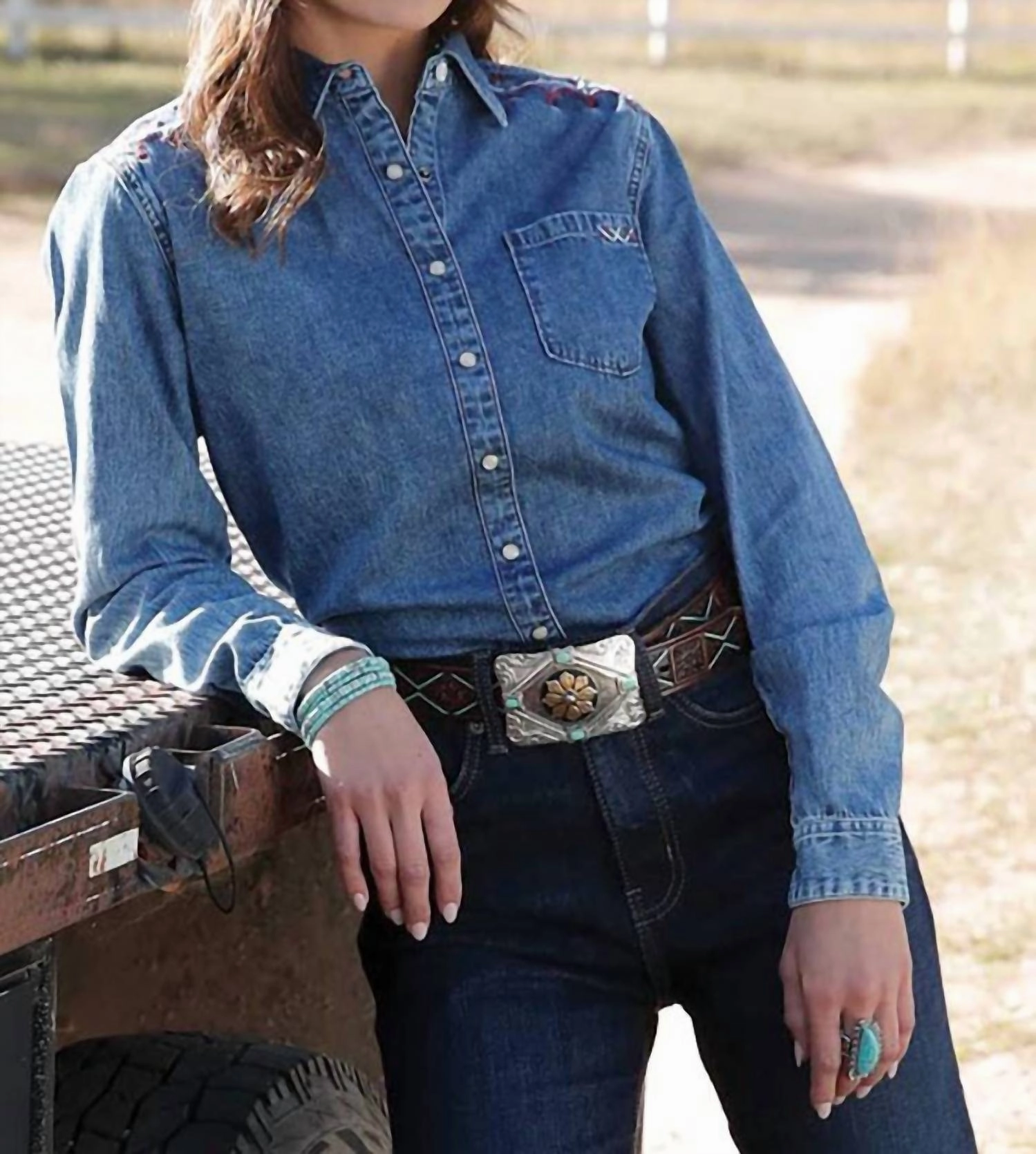 Women's Denim Snap Long Sleeve Western Shirt